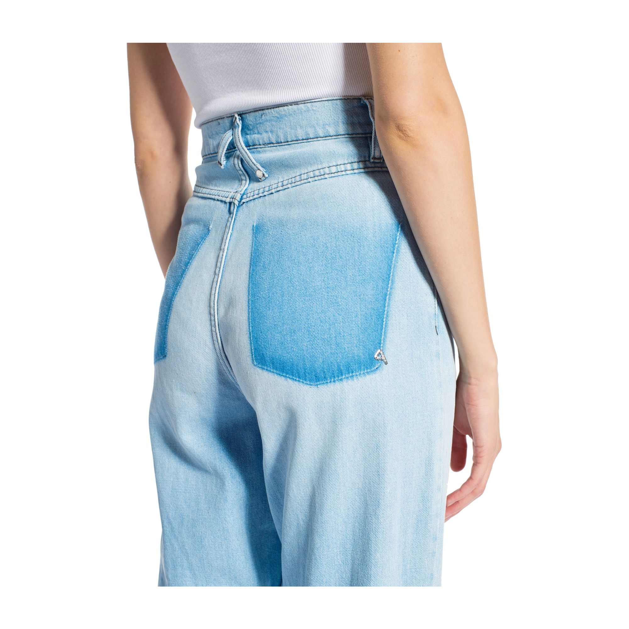 MOM MOM JEANS BLEACHED PATCH POCKET