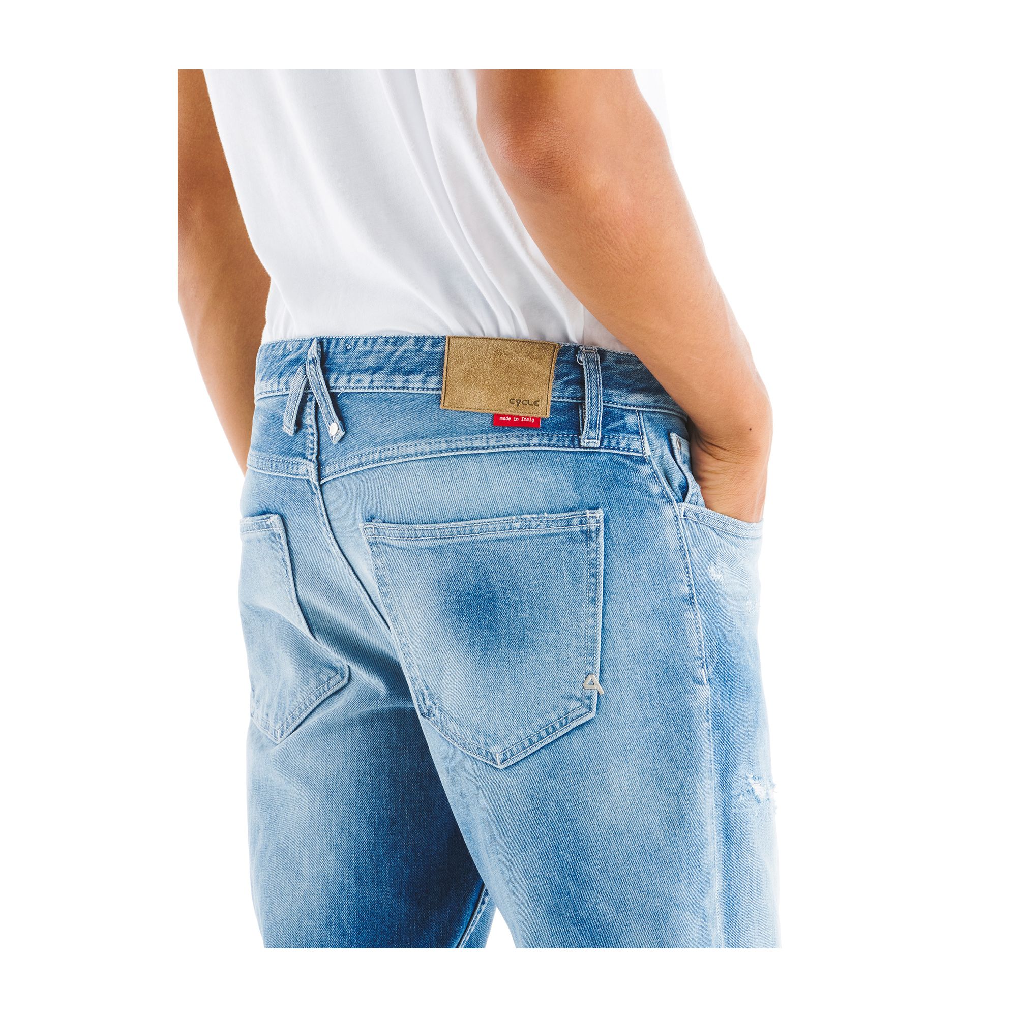 PONY CROPPED TOTAL RIPPED & MENDED LIGHT BLEACH