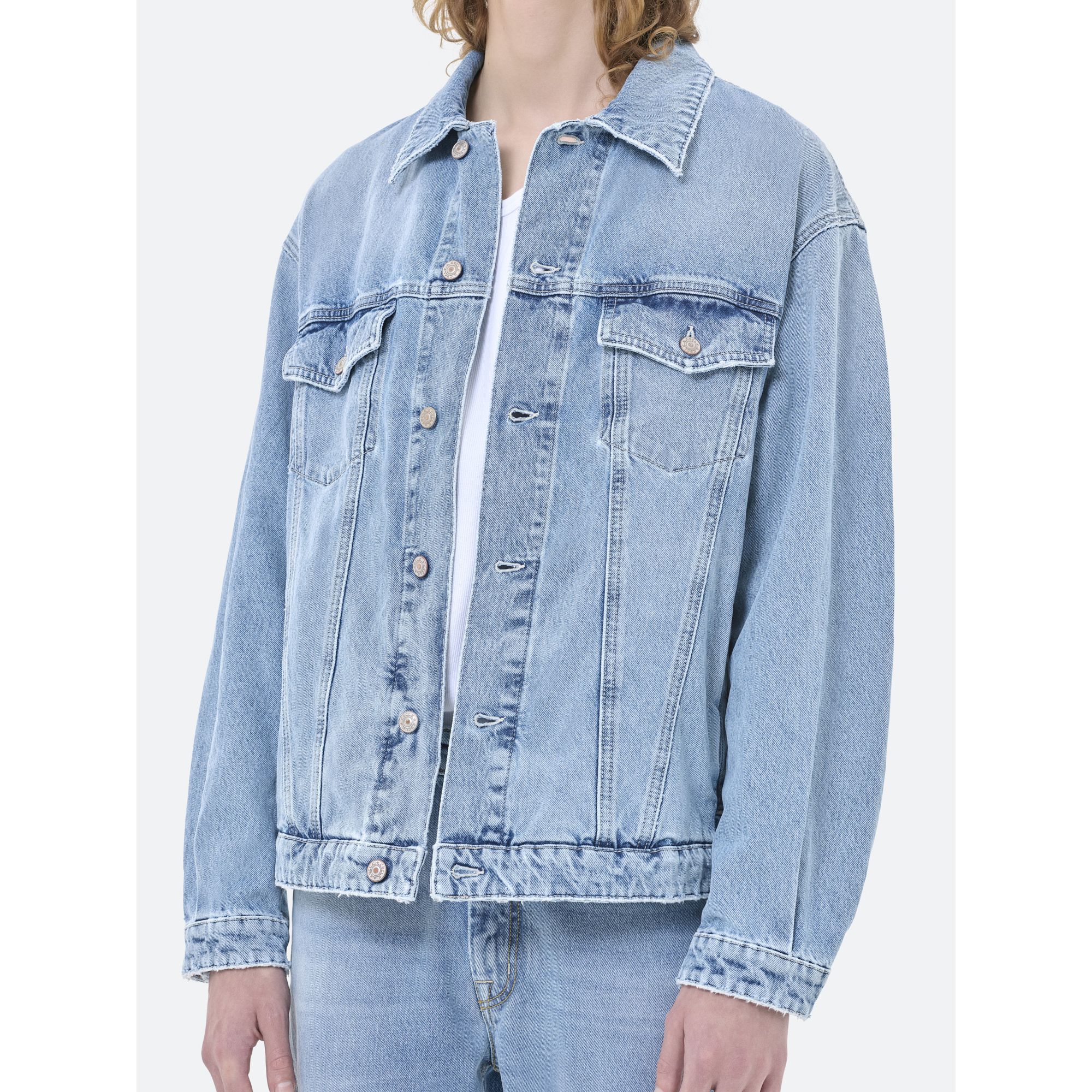 LOGAN TRUCKER OVER JACKET LIGHT BLEACH DAMAGED