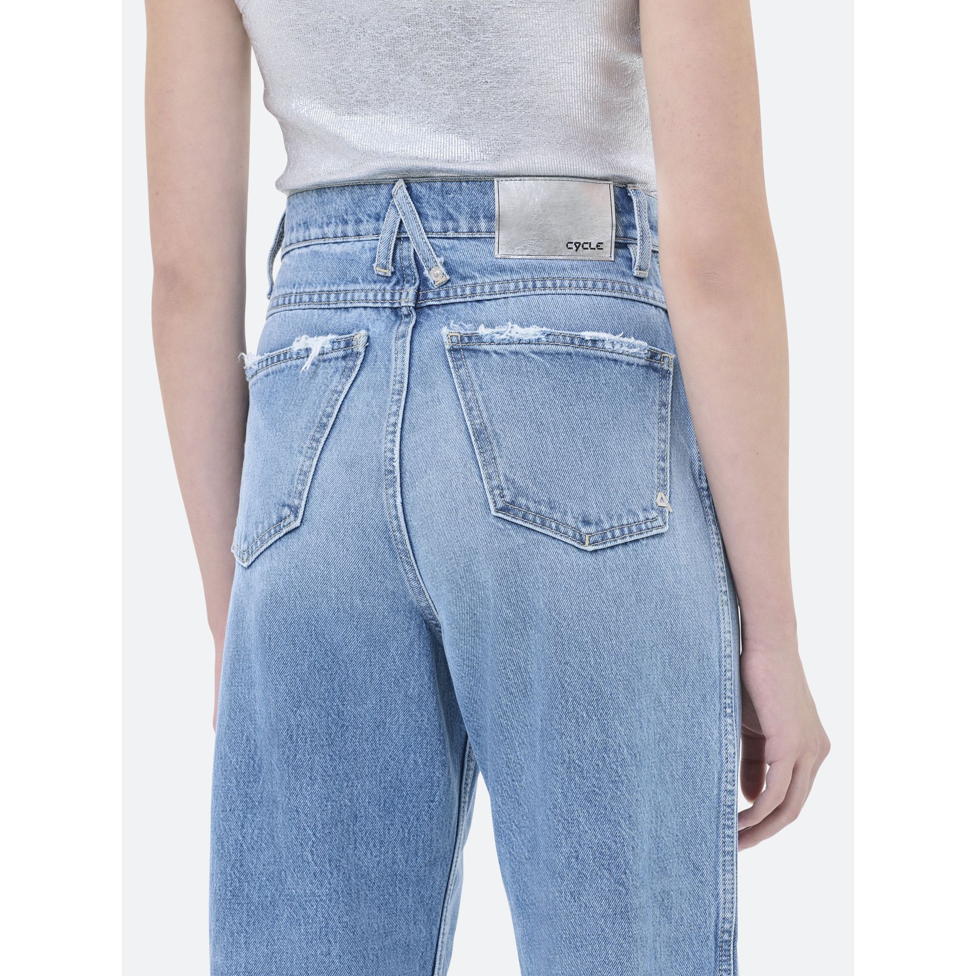 LOLA SUPER HIGH WAIST CARROT CROPPED ECO MEDIUM BLEACH DESTROYED EDGE