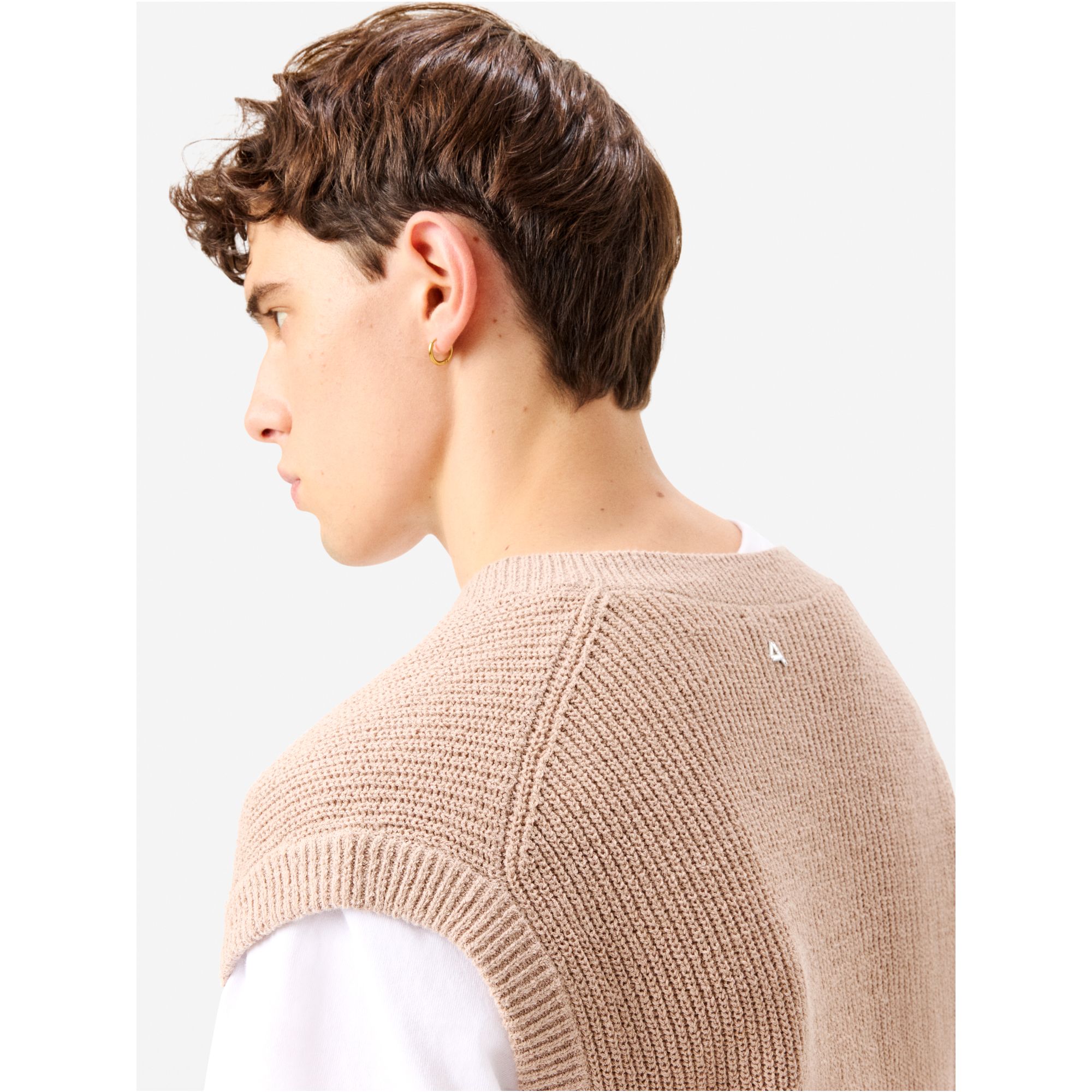 Ribbed-knit Eddy vest with distressed hem