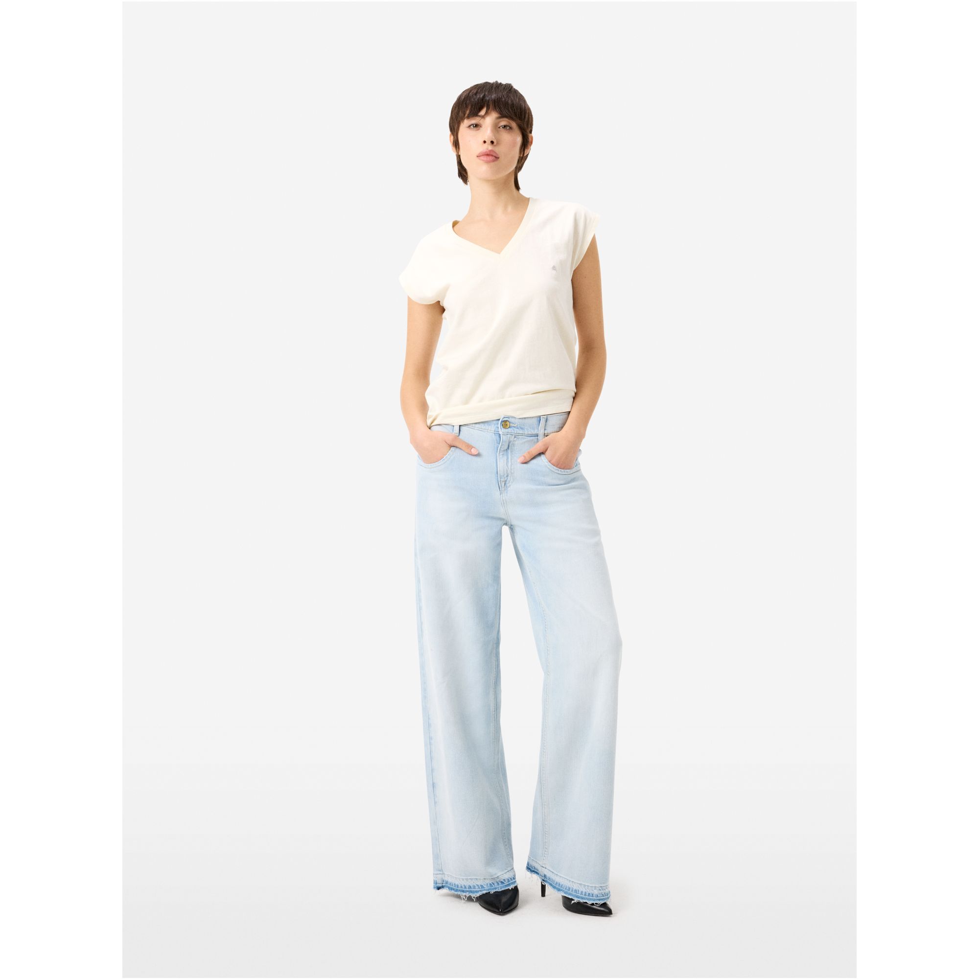 Aida low super fitted low waist volume leg super bleached frayed edge