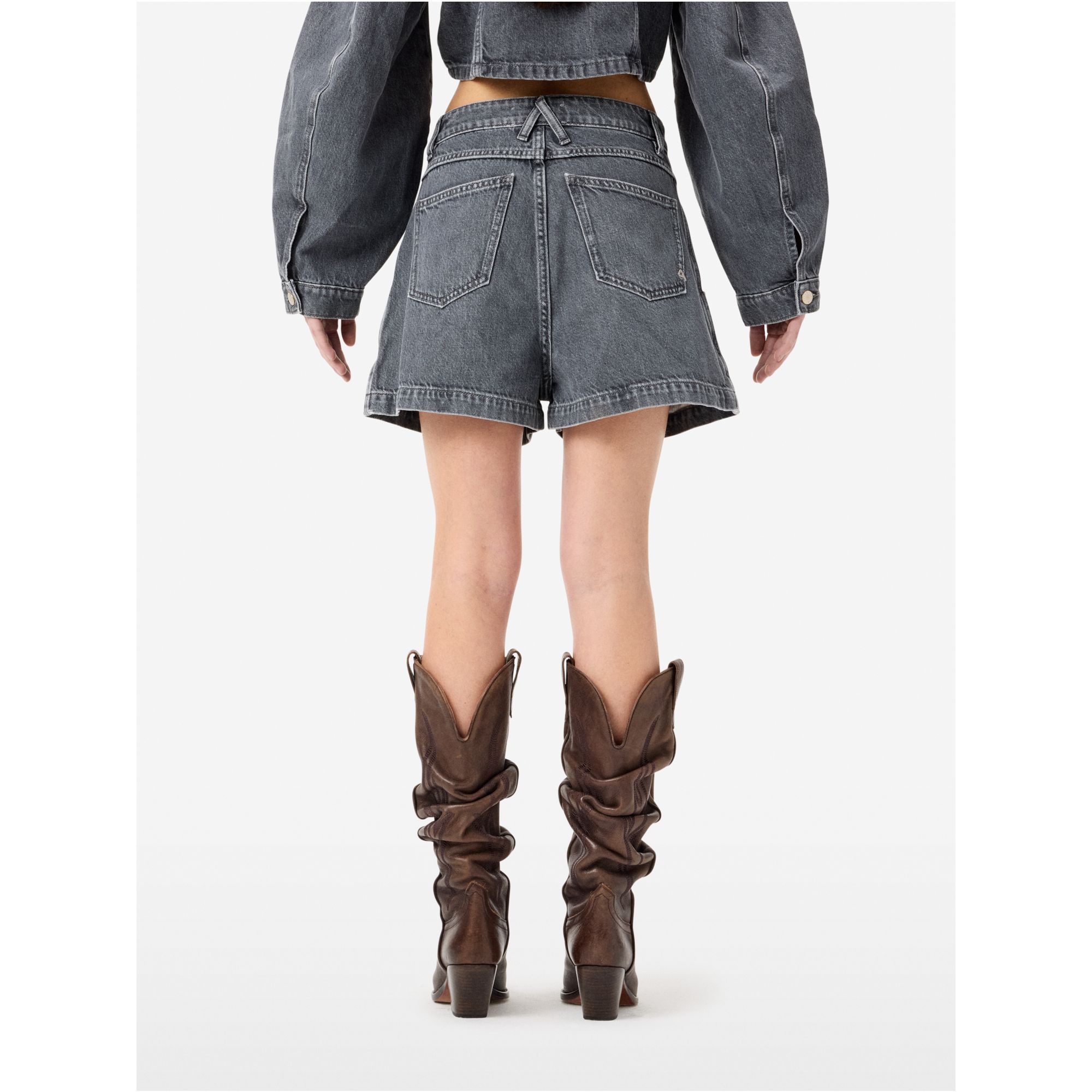 Loren mom fit short stone wash brushed