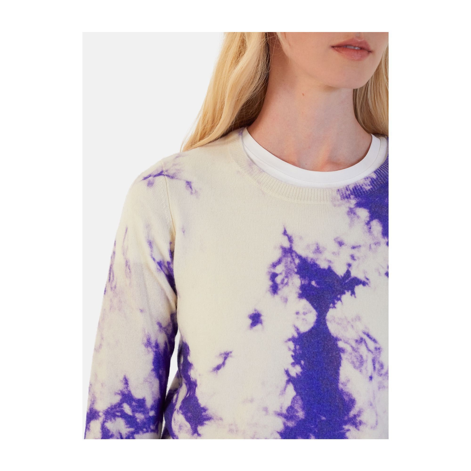 ROUND NECK ALL OVER PRINT L/S 100% CASHMERE BLUE FLUO