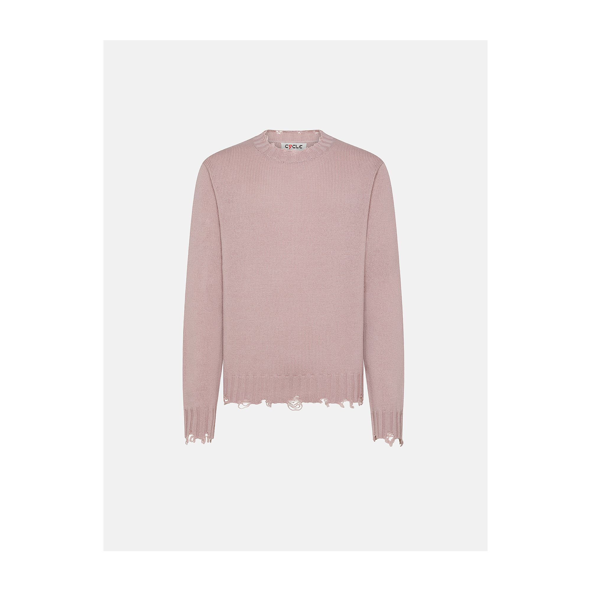 Warm round neck with metal logo
