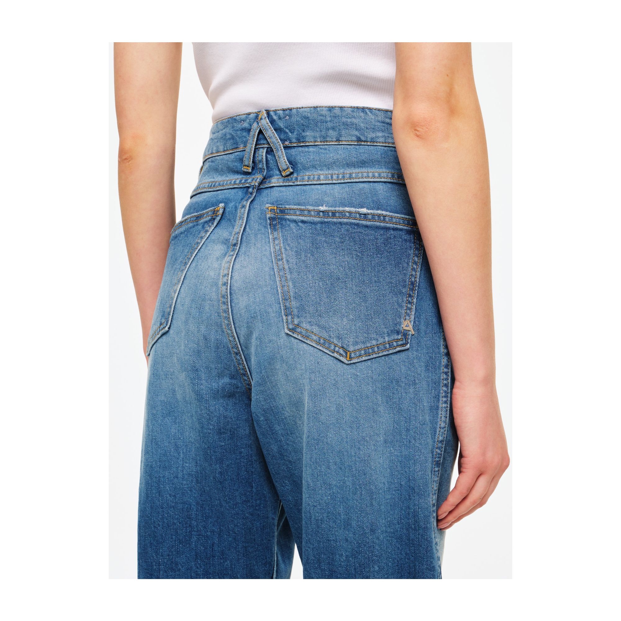 Carrot-fit Lola jeans