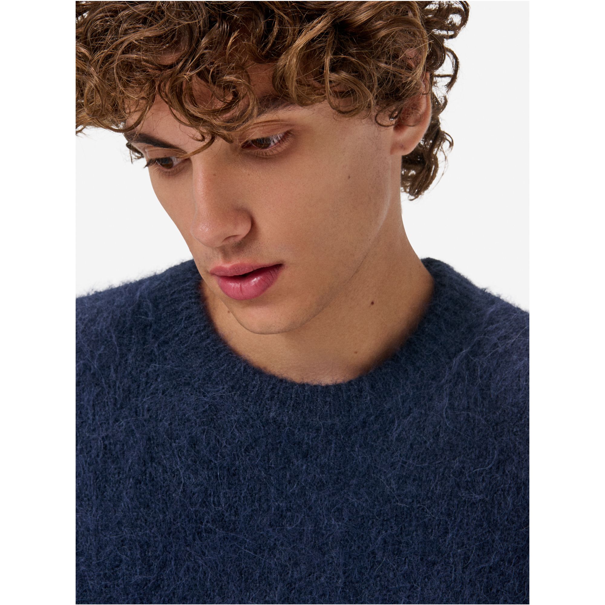 Over round neck collar brushed plain knit amazing