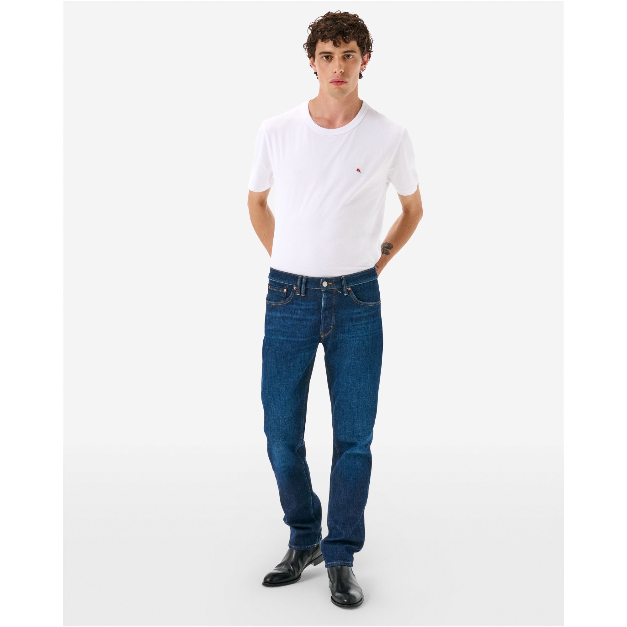 Slim fit dark rinse brushed