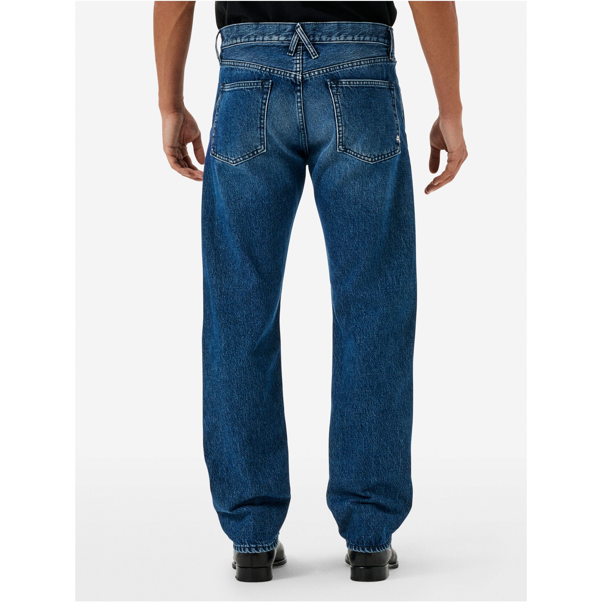Standard regular straight '90s fit light vintage