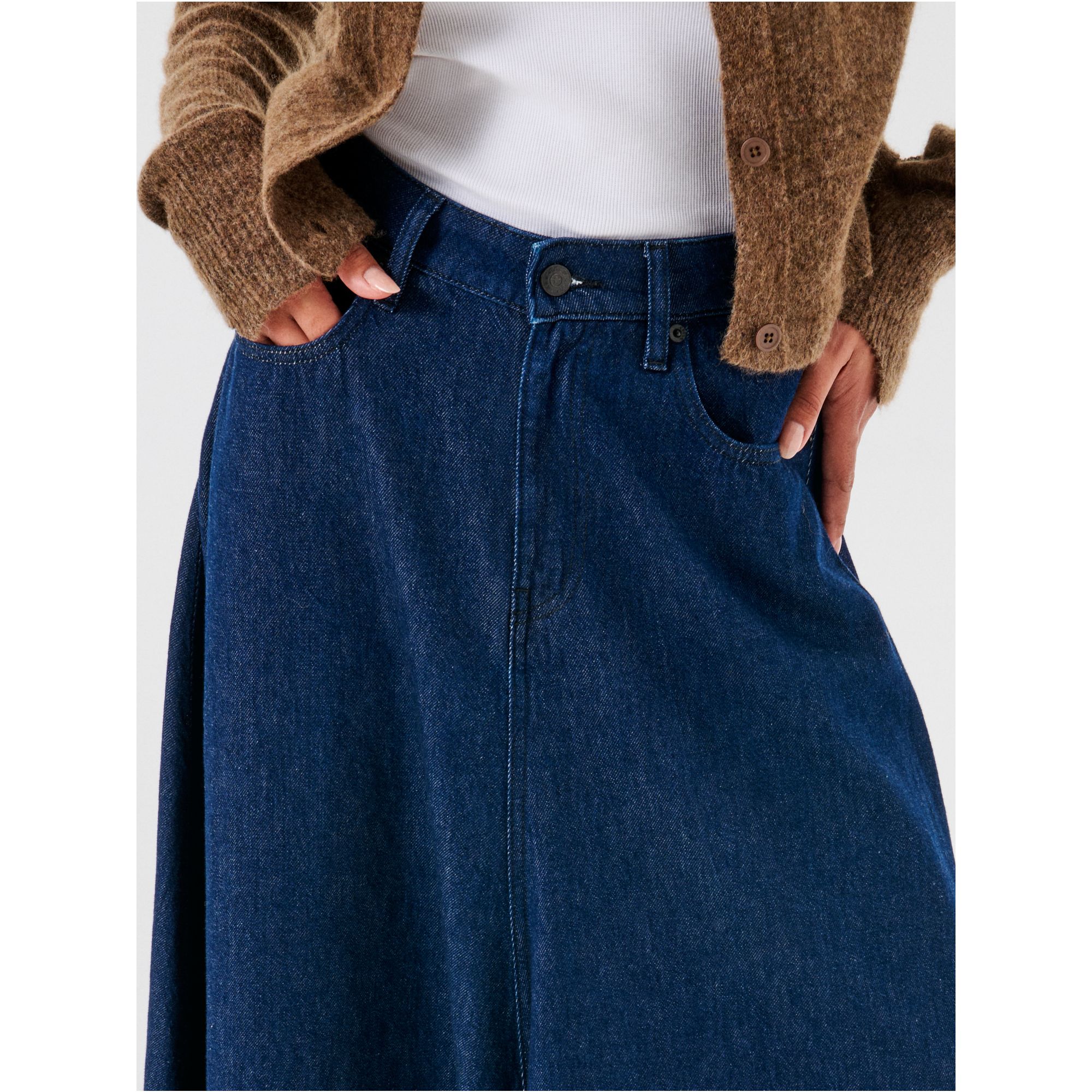 Sofia long skirt rinse wash