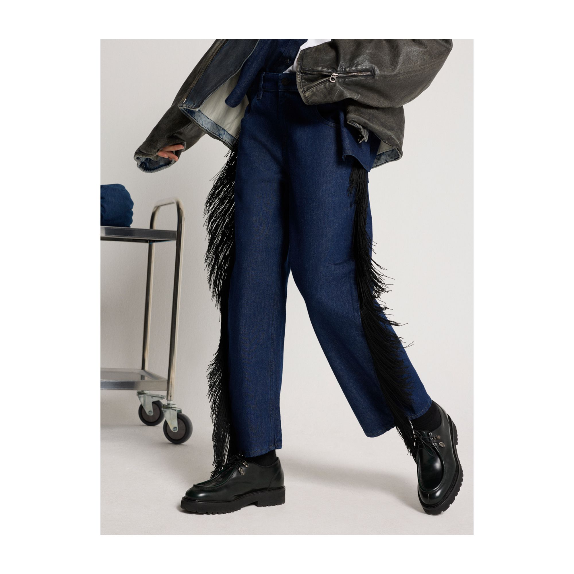 Aida crop super fitted low waist cropped curve leg with franges rinse wash