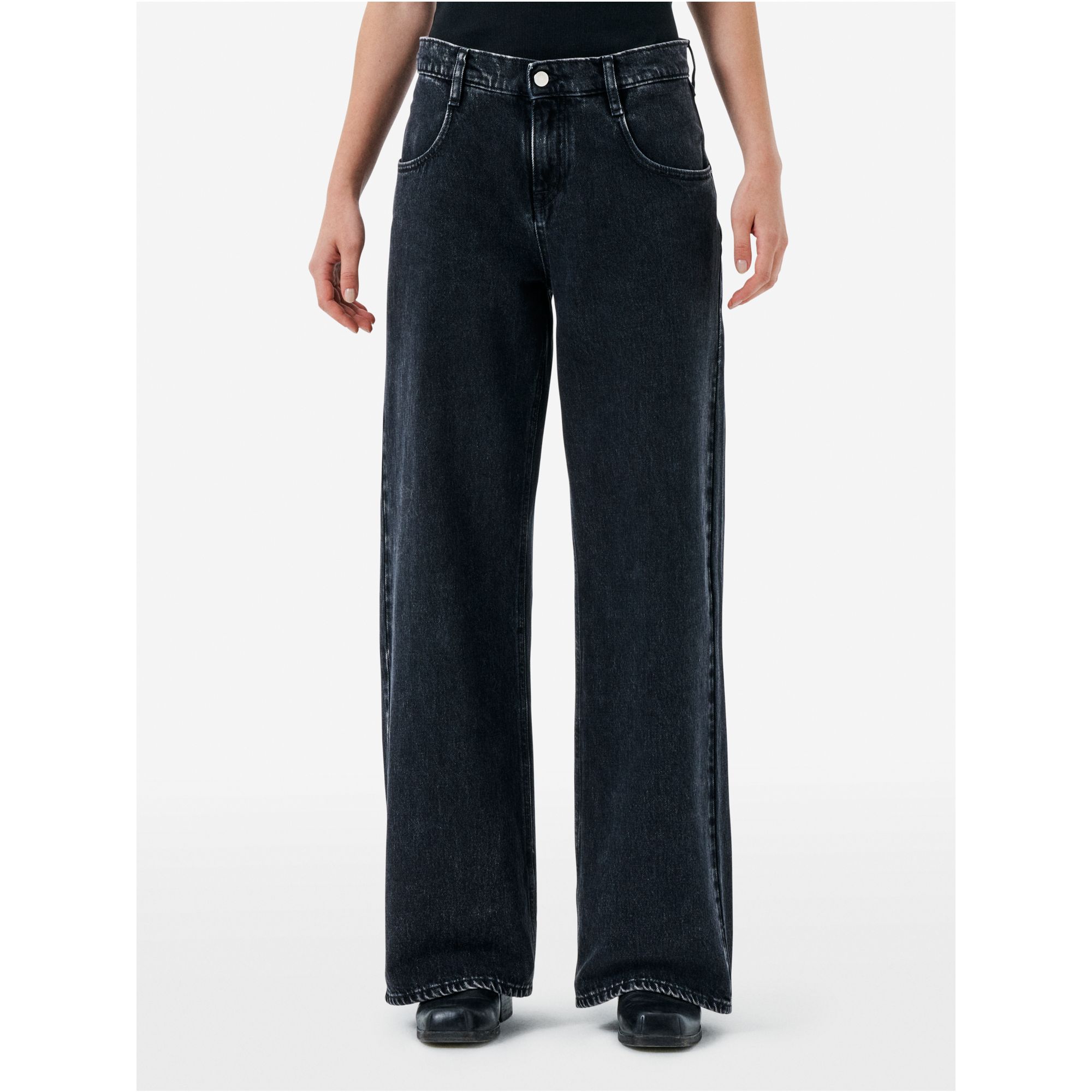 Aida low super fitted low waist volume leg eco enzyme stone wash
