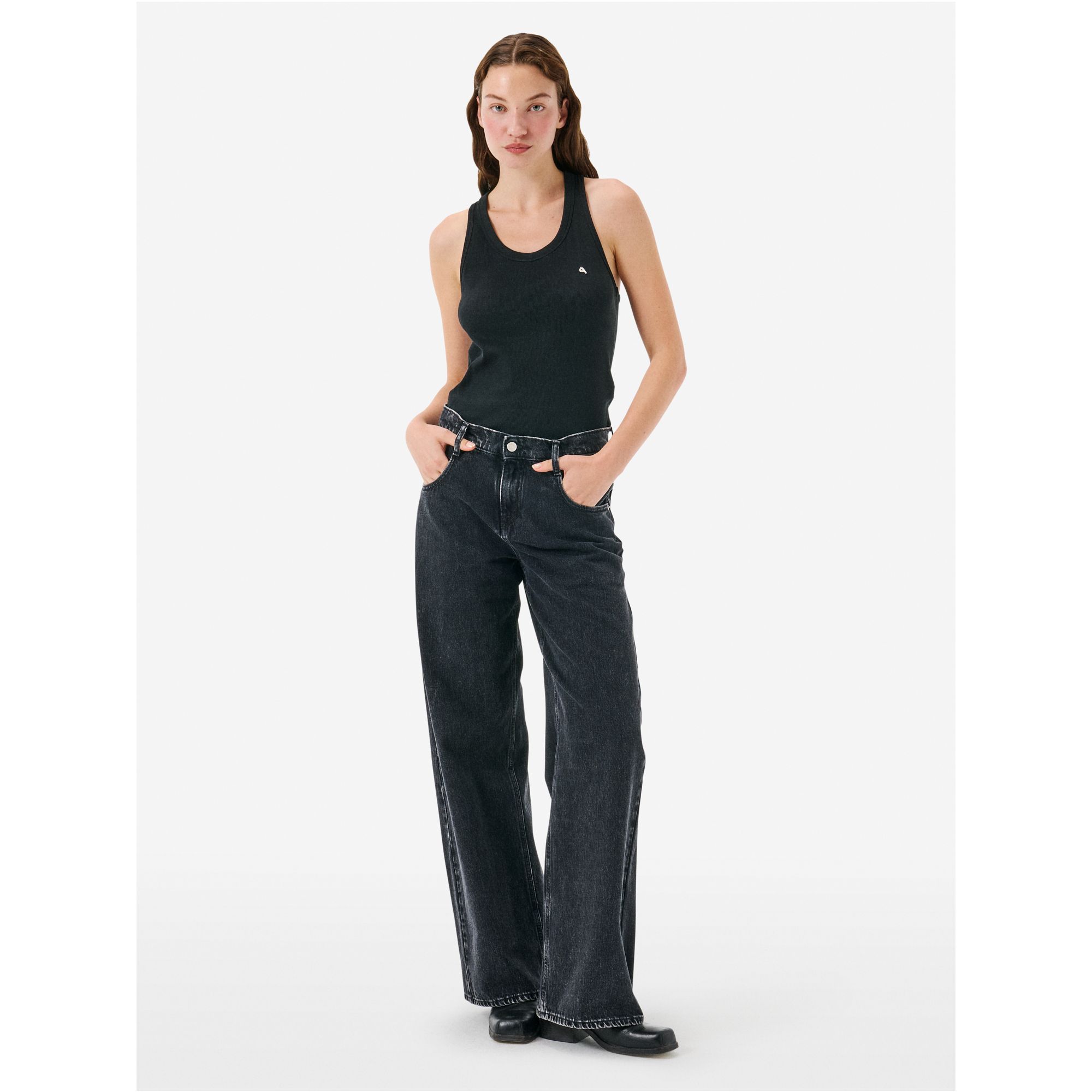 Aida low super fitted low waist volume leg eco enzyme stone wash