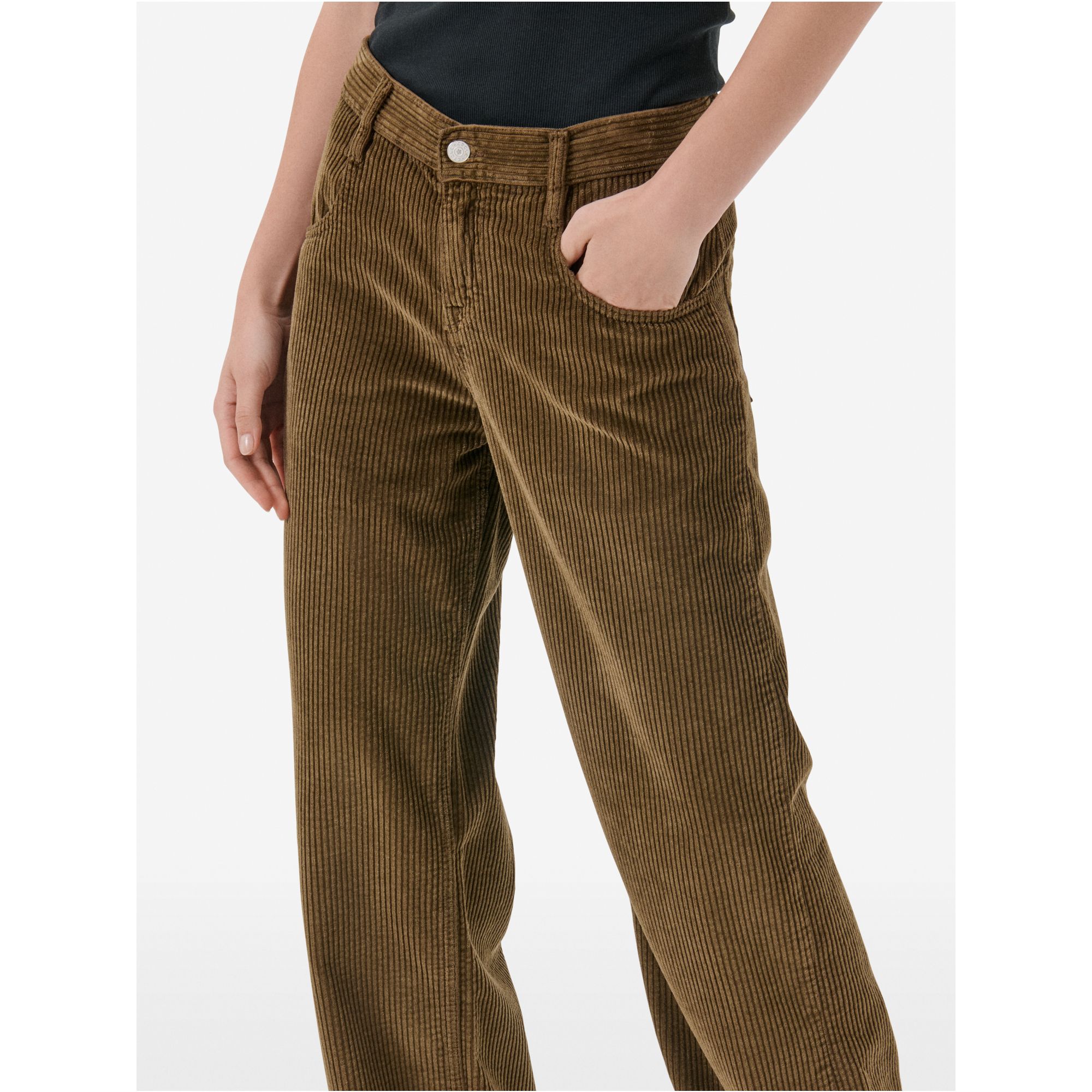 Aida low super fitted low waist volume leg direct dyed
