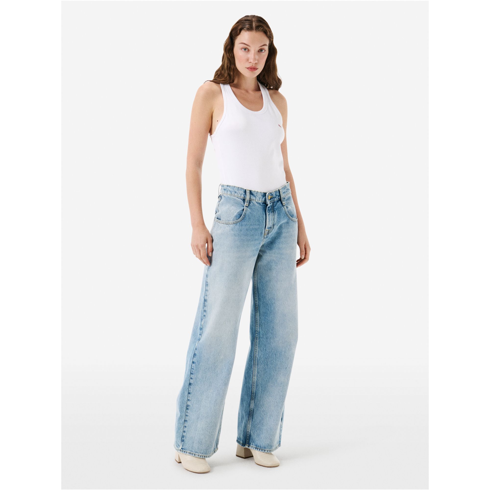 Aida low super fitted low waist volume leg light bleach broken edge