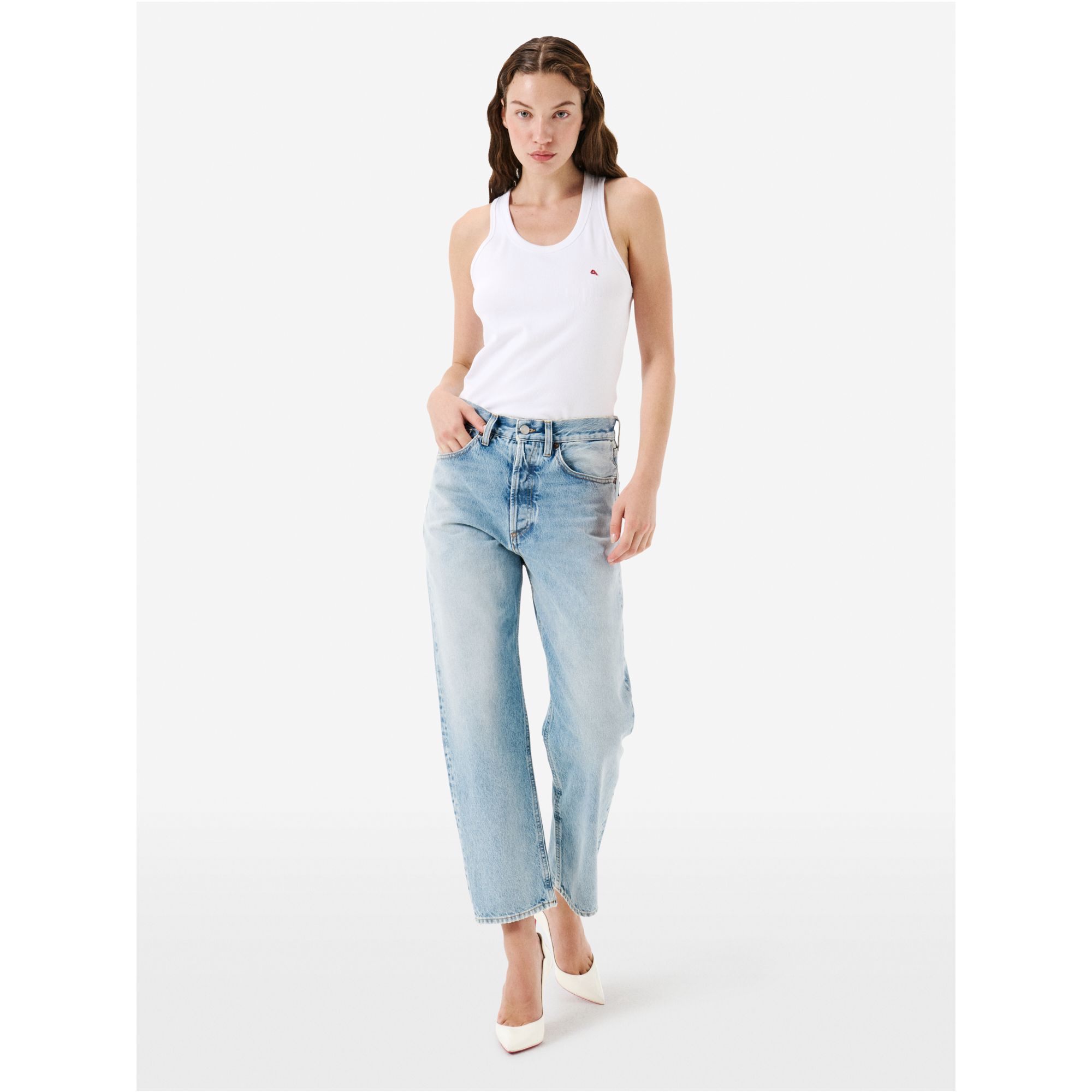 Bella '90s fit mid rise straight light bleach broken edge