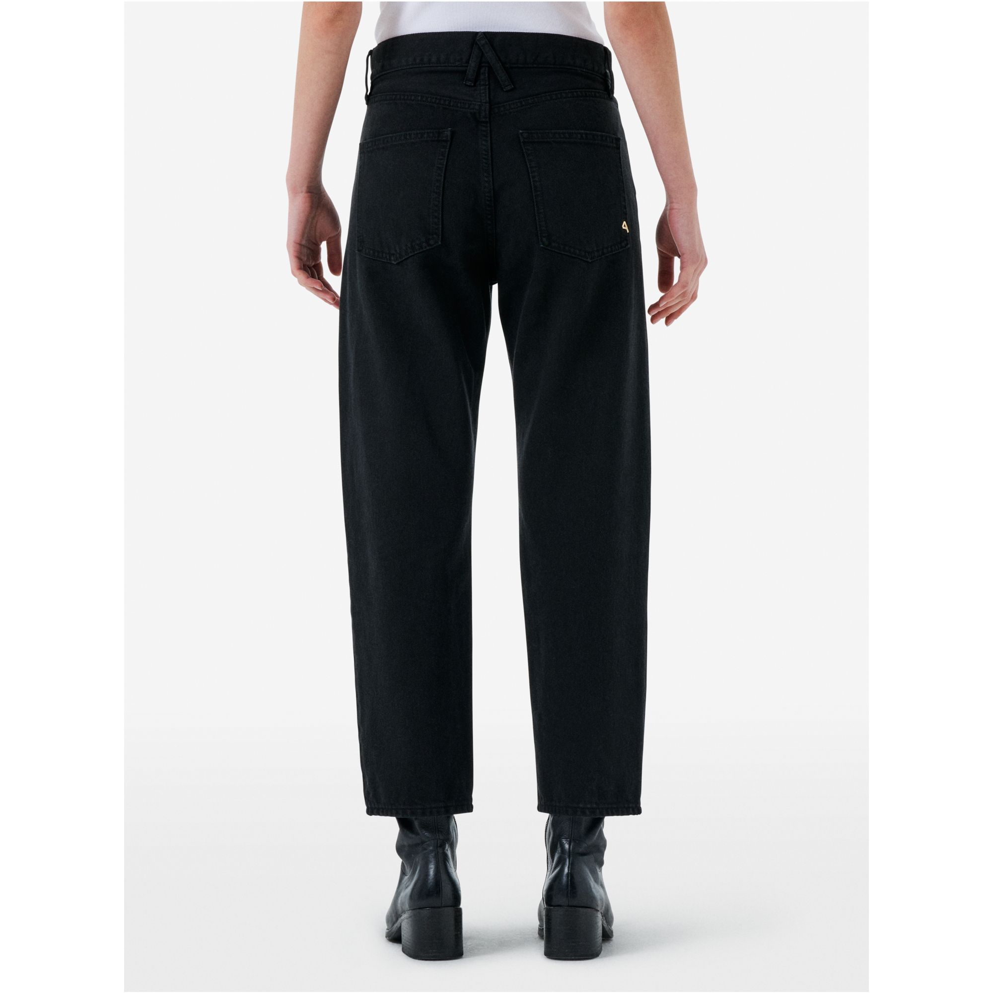 Bella '90s fit mid rise straight direct dyed
