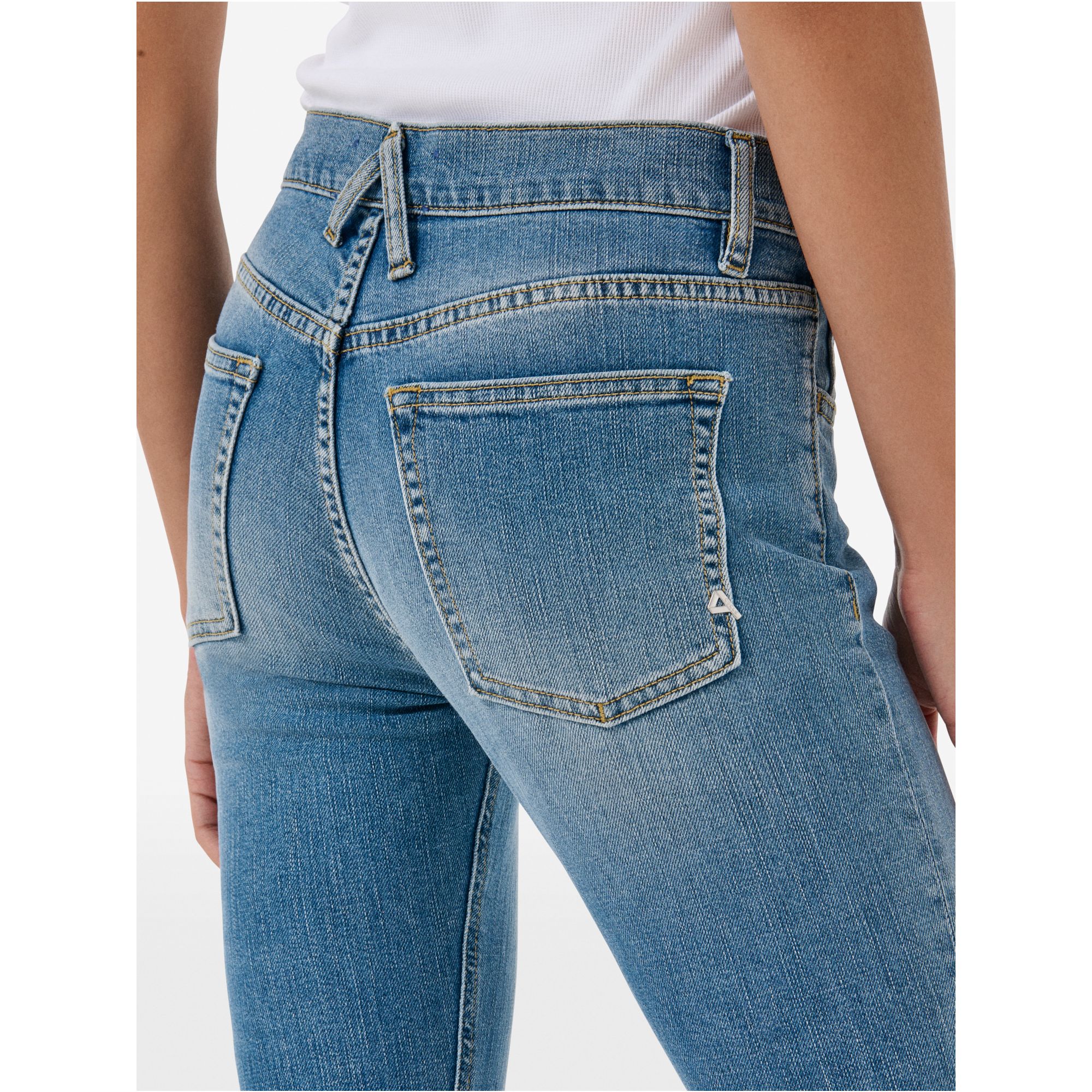 Body slim high rise mid tone natural vintage