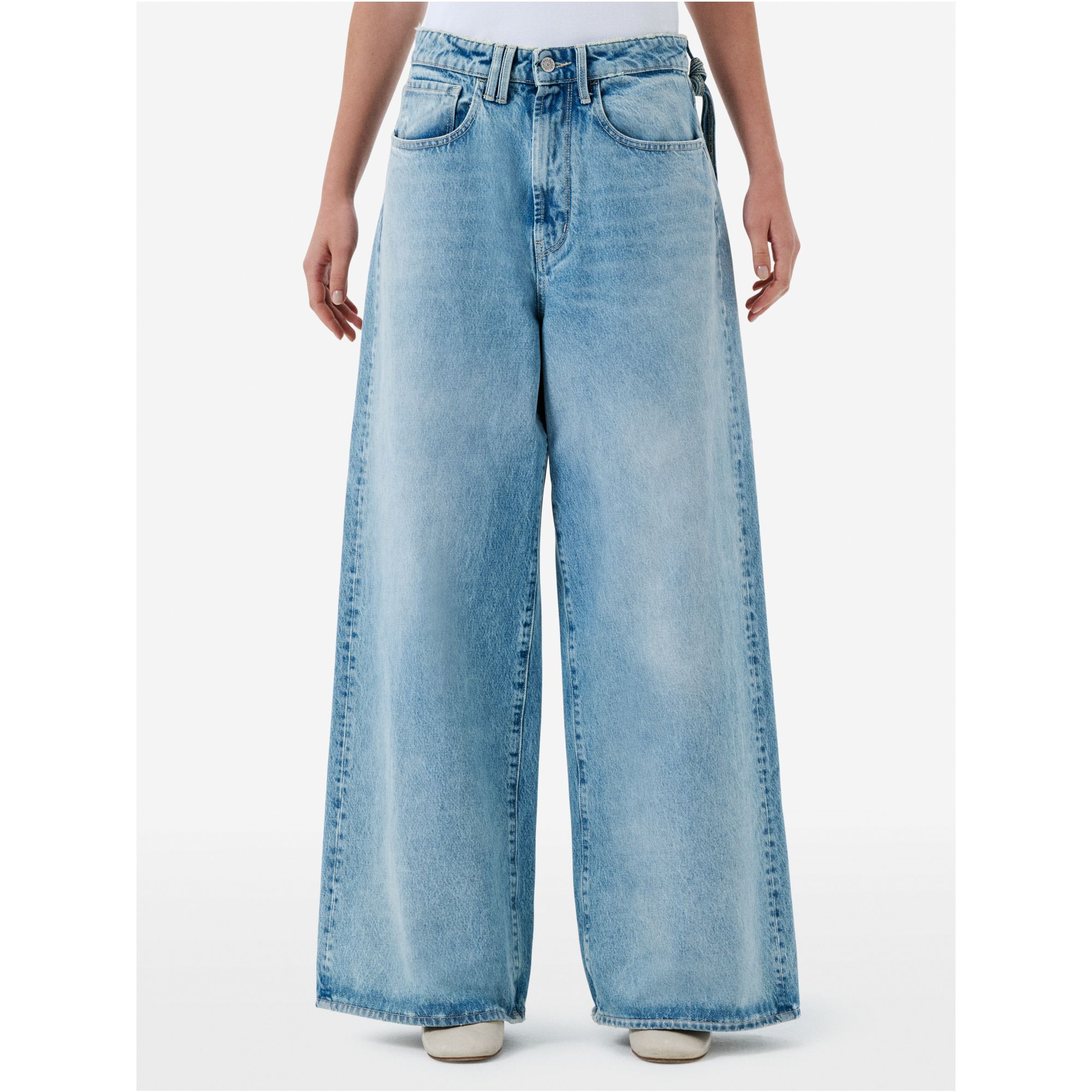 Big low super wide leg low waist light bleach broken edge