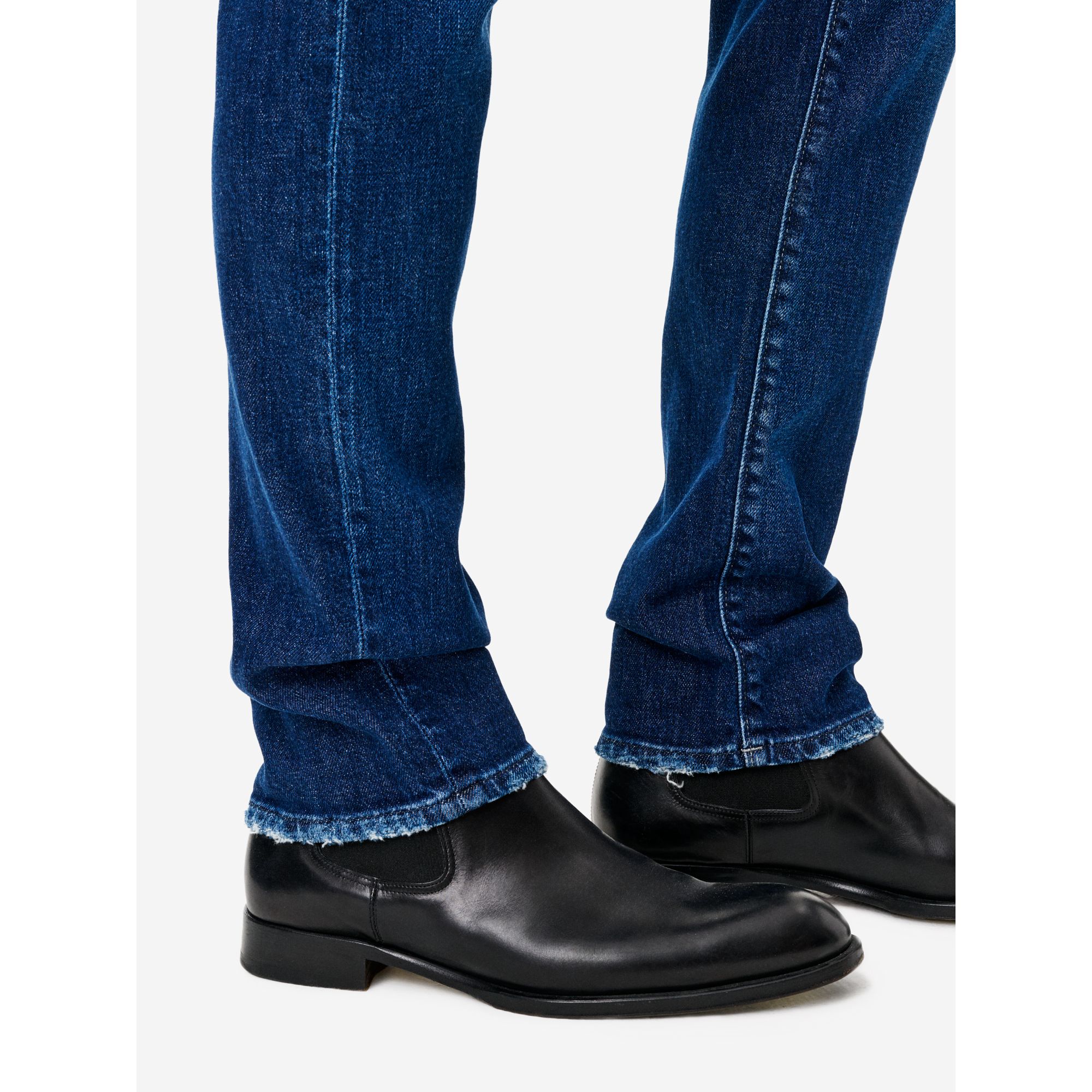 Slim fit medium vintage distressed