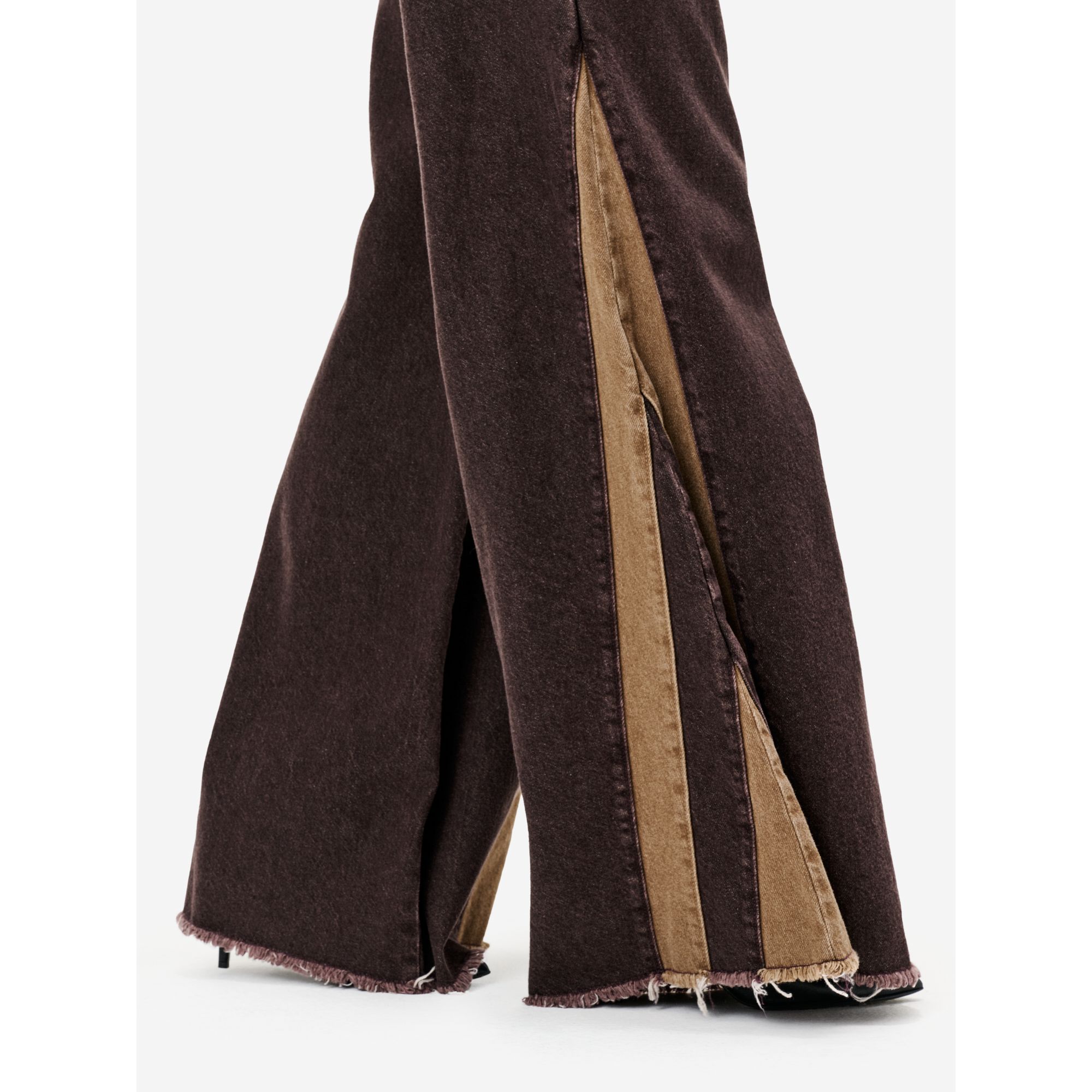 Jeans Asia flare fit bordeaux