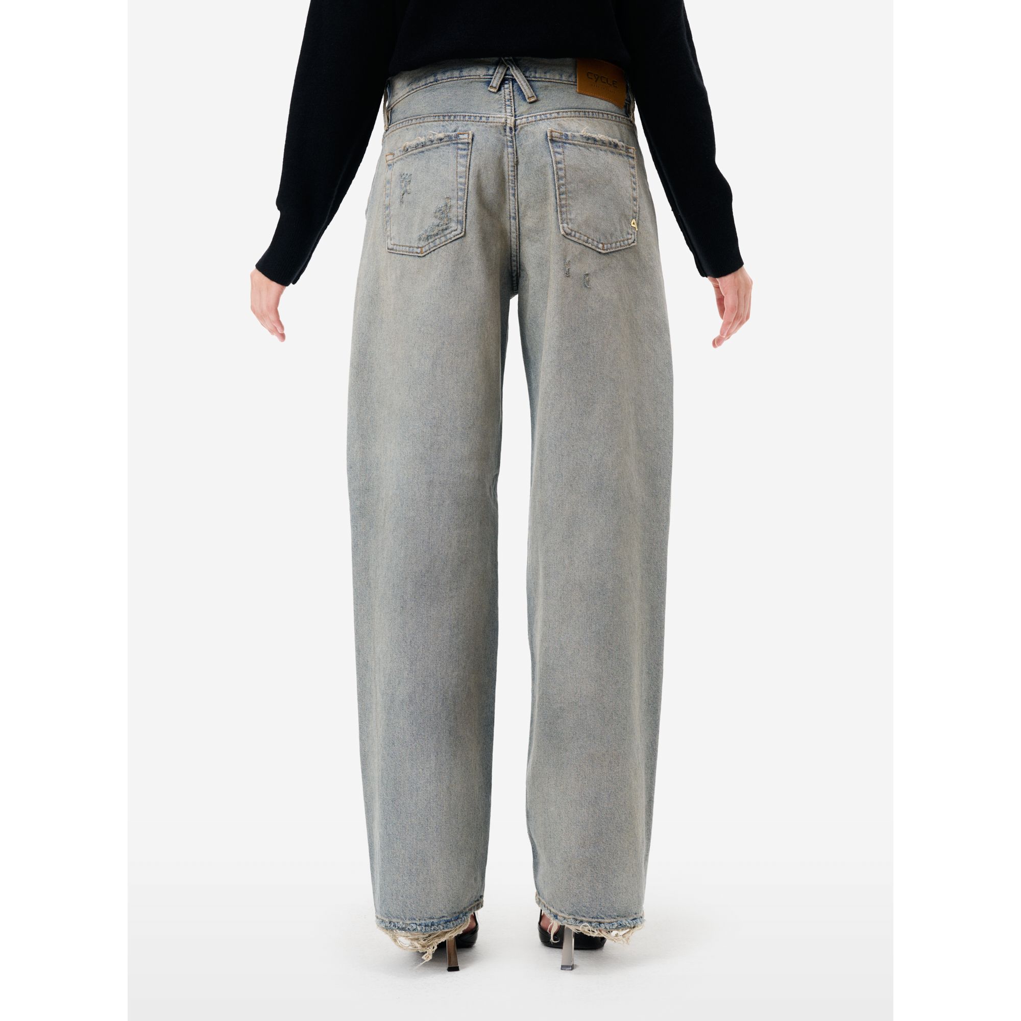 Mila '90s fit low rise straigth leg dirty bleach