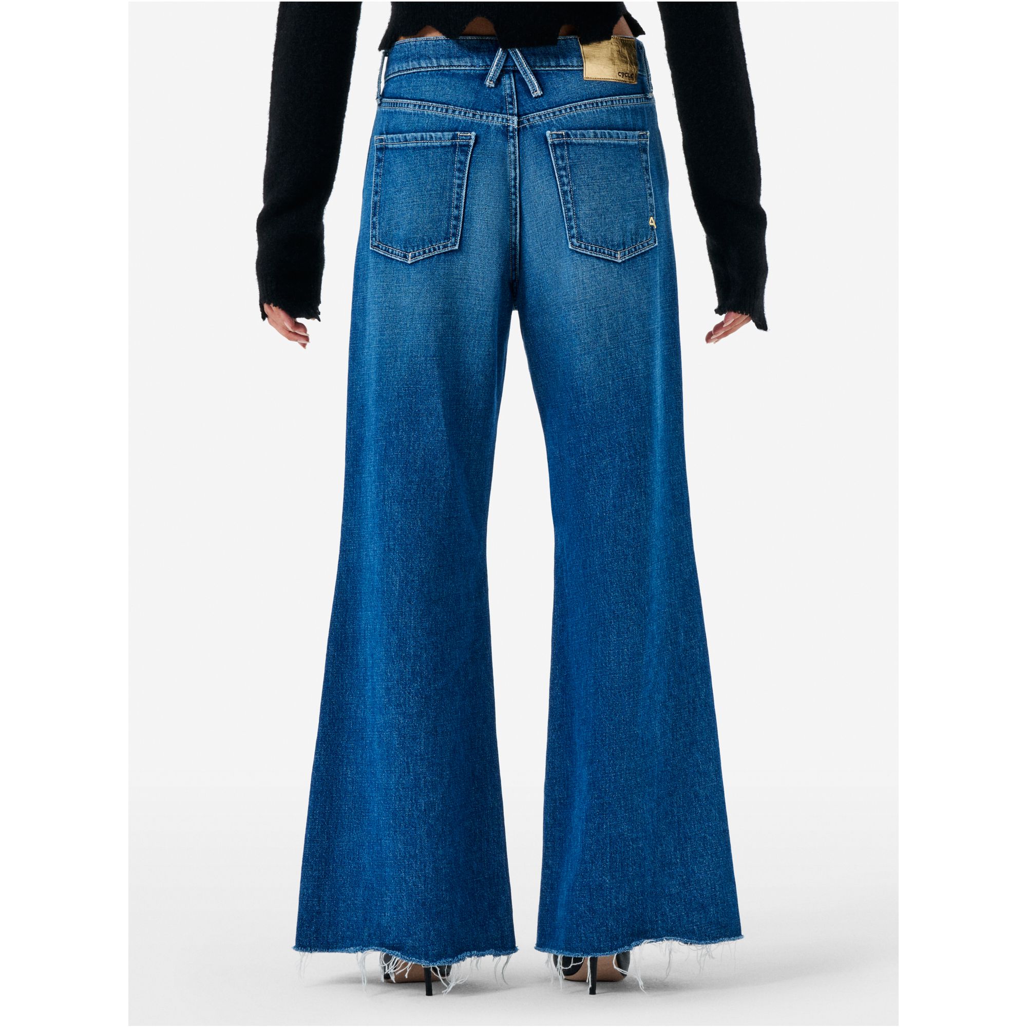 LUNA MID RISE FLARED MID TONE STONE WASH DESTROYED EDGE