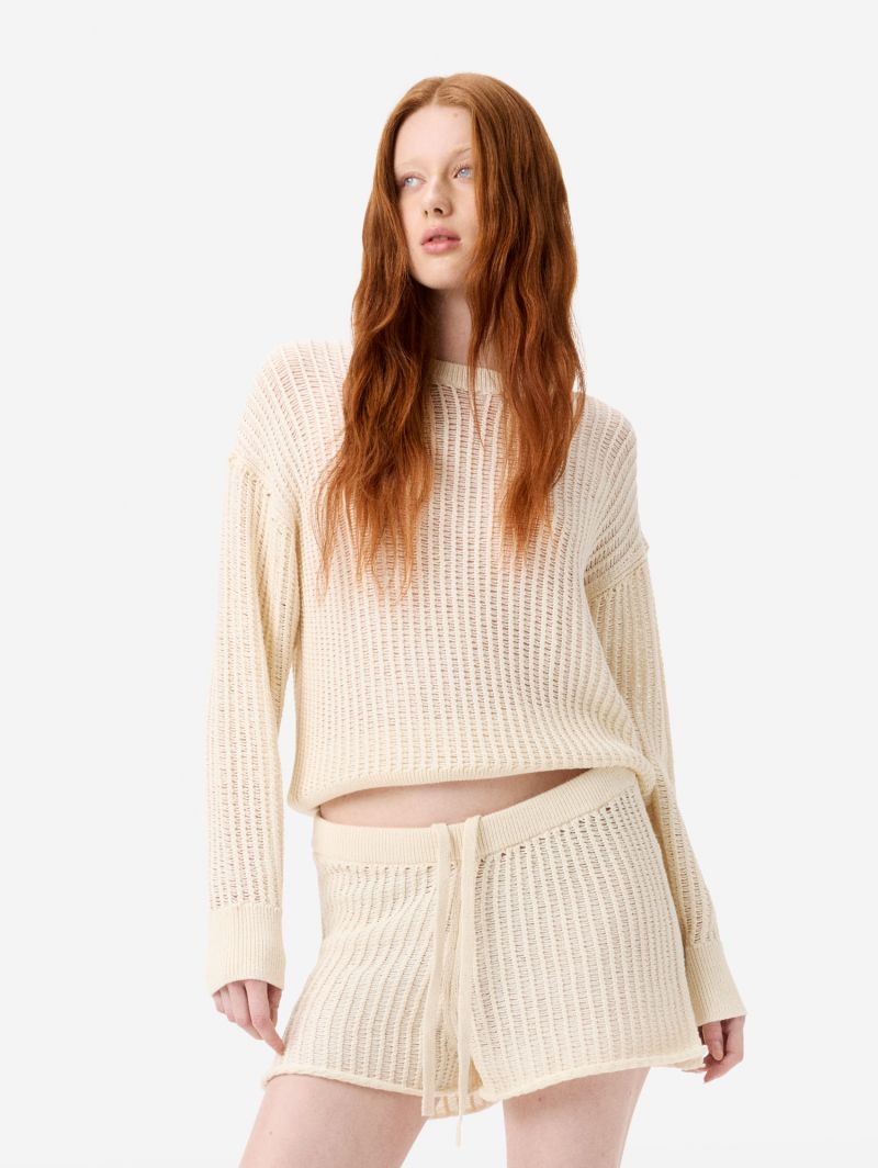 Lux jumper with cut-out on the back