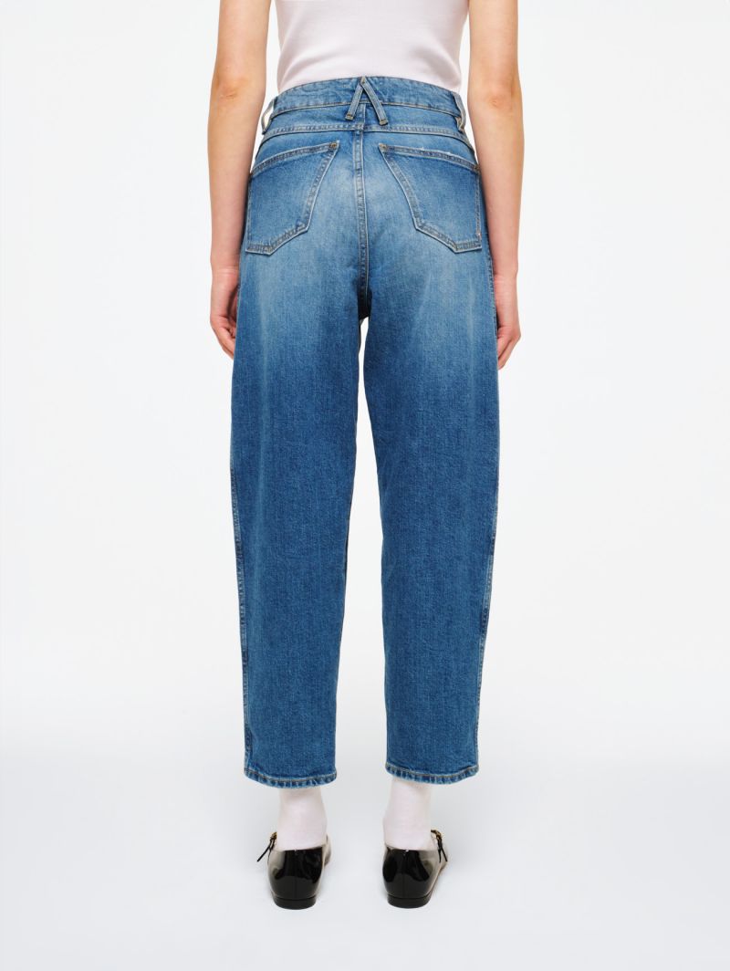 Carrot-fit Lola jeans