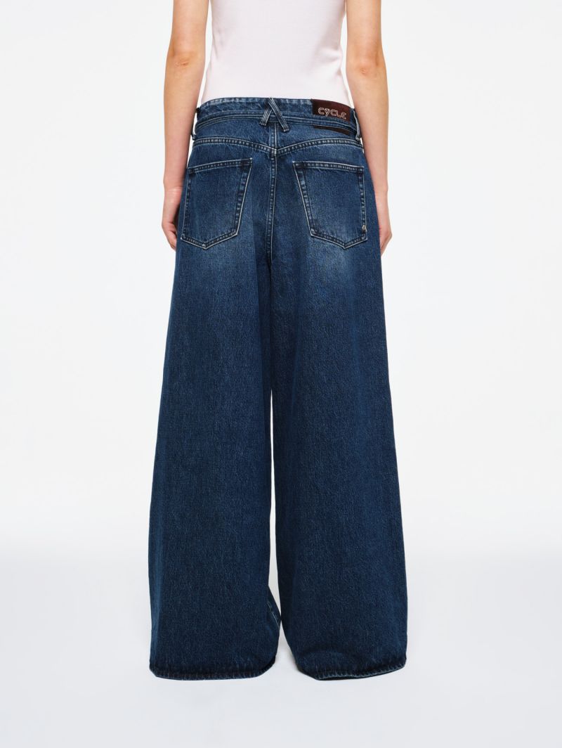Boyfriend-fit Big low jeans