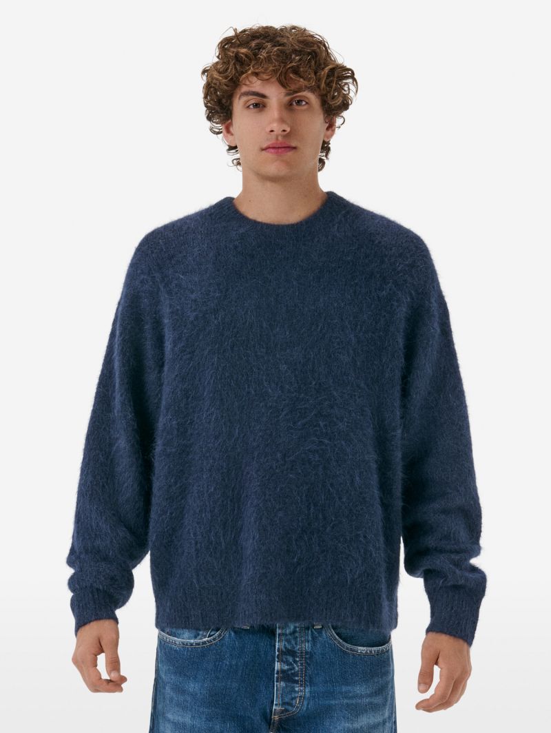 Over round neck collar brushed plain knit amazing