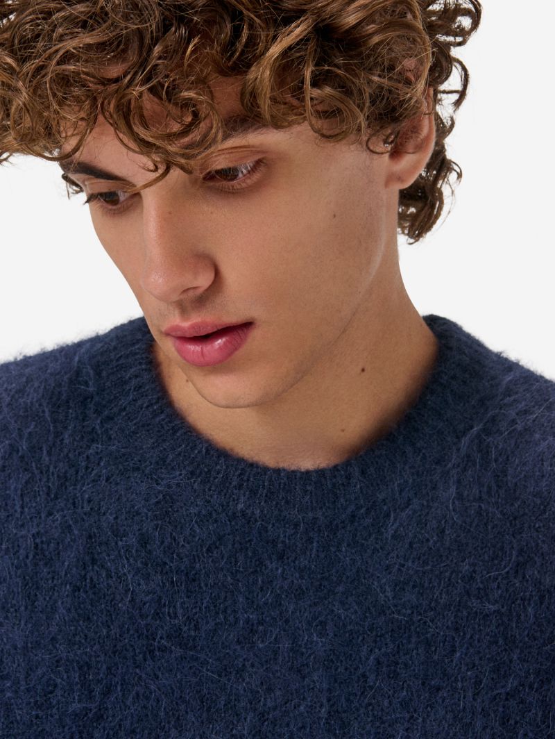 Over round neck collar brushed plain knit amazing