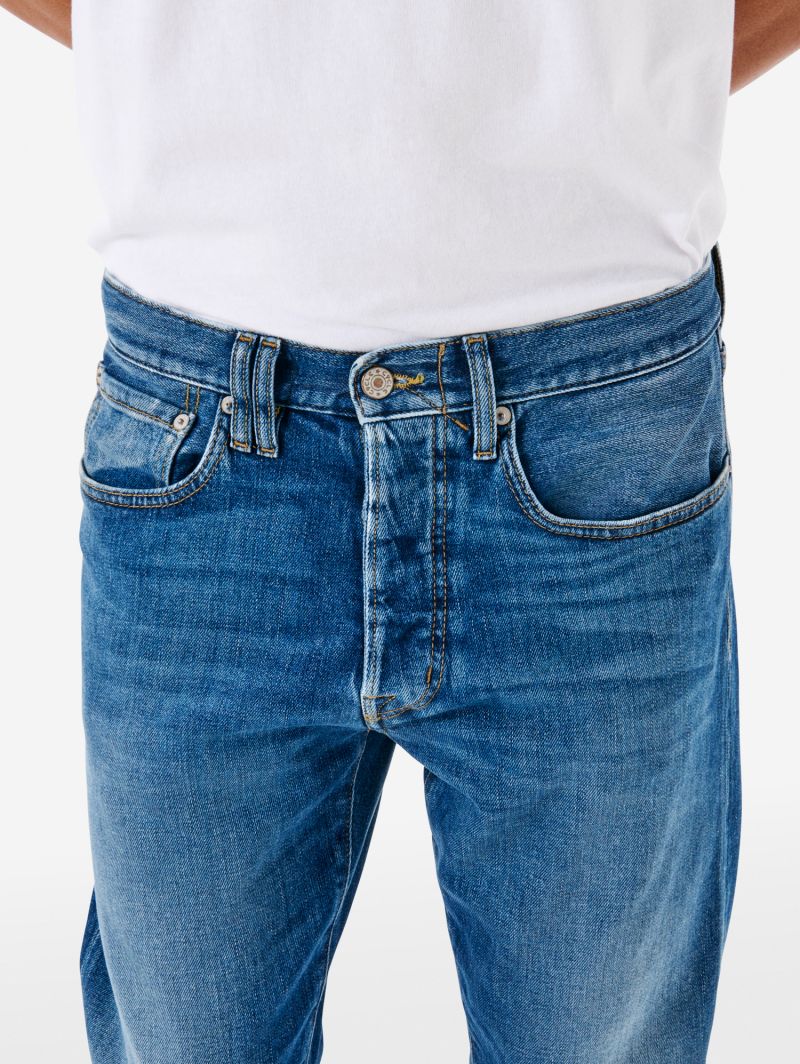 Standard comfort regular straight '90s fit antique vintage