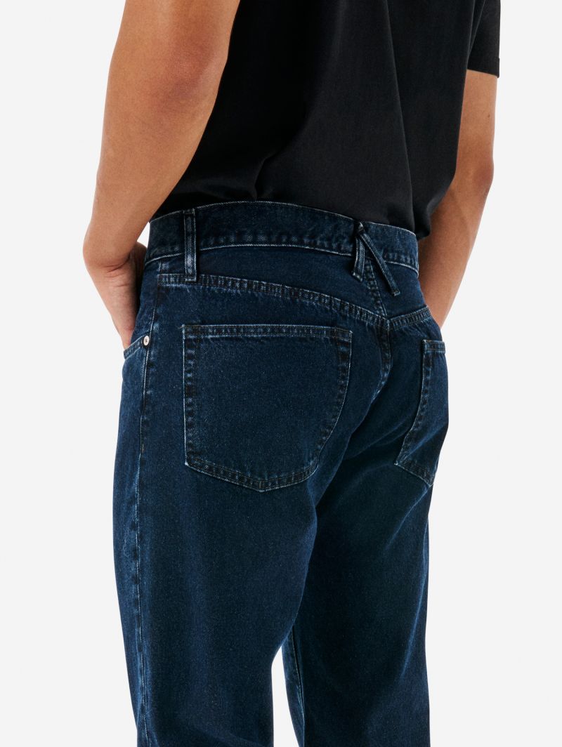 Standard regular straight '90s fit eco enzyme stone wash