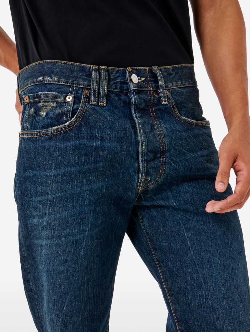 Standard regular straight '90s fit dark wash damaged and resinated