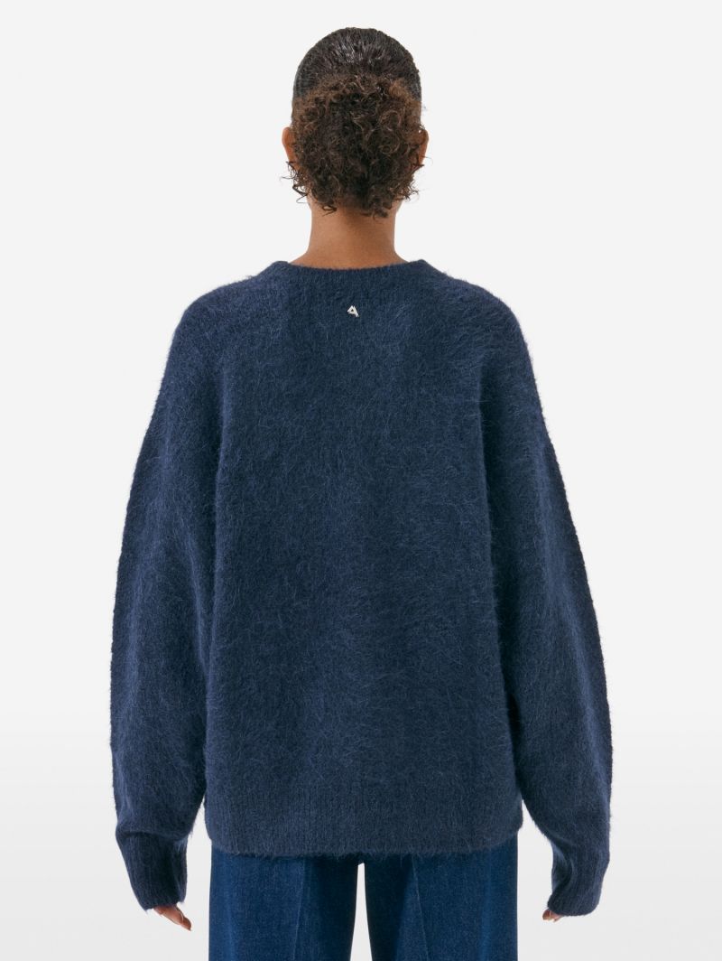 Over round neck collar brushed plain knit amazing