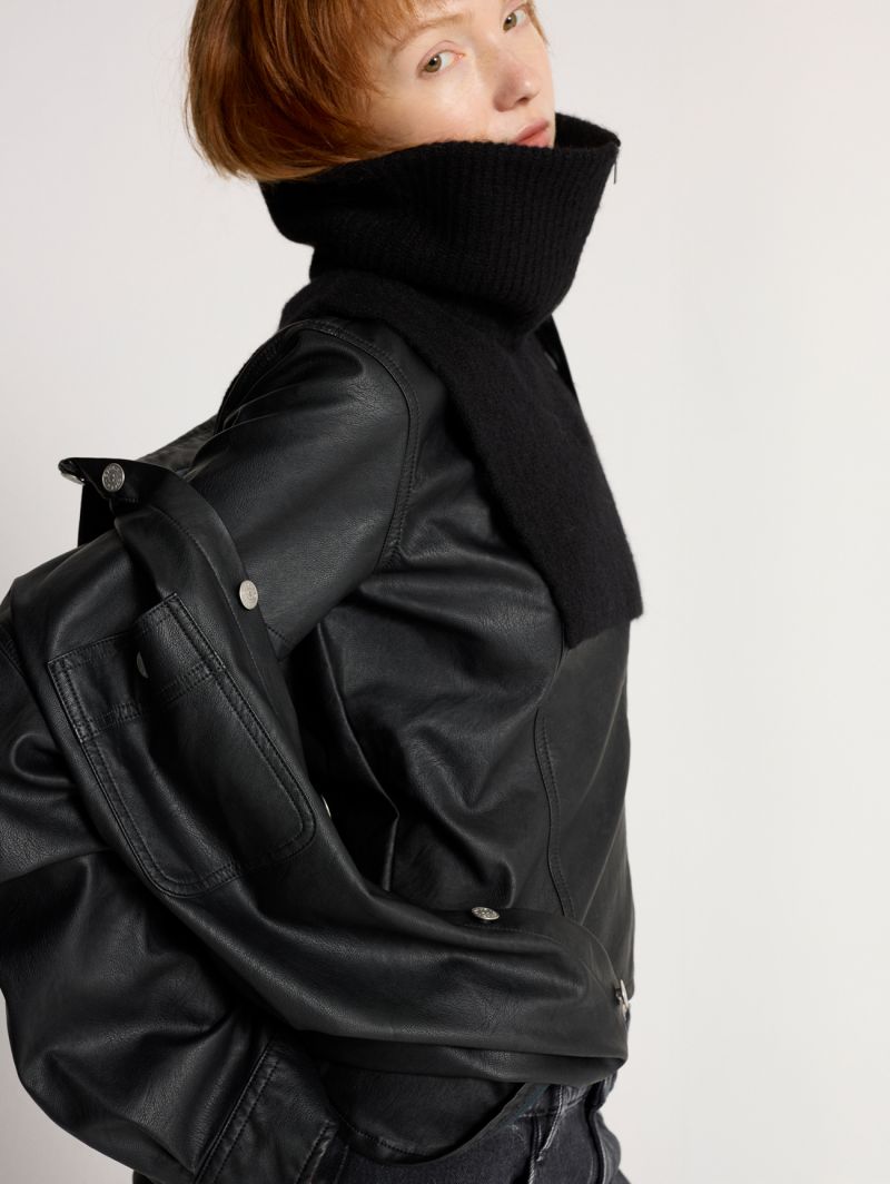 Basic eco leather t-shirt rinse wash