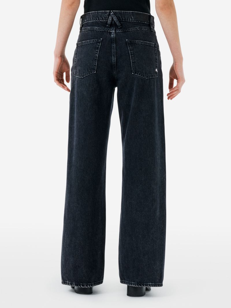 Aida low super fitted low waist volume leg eco enzyme stone wash
