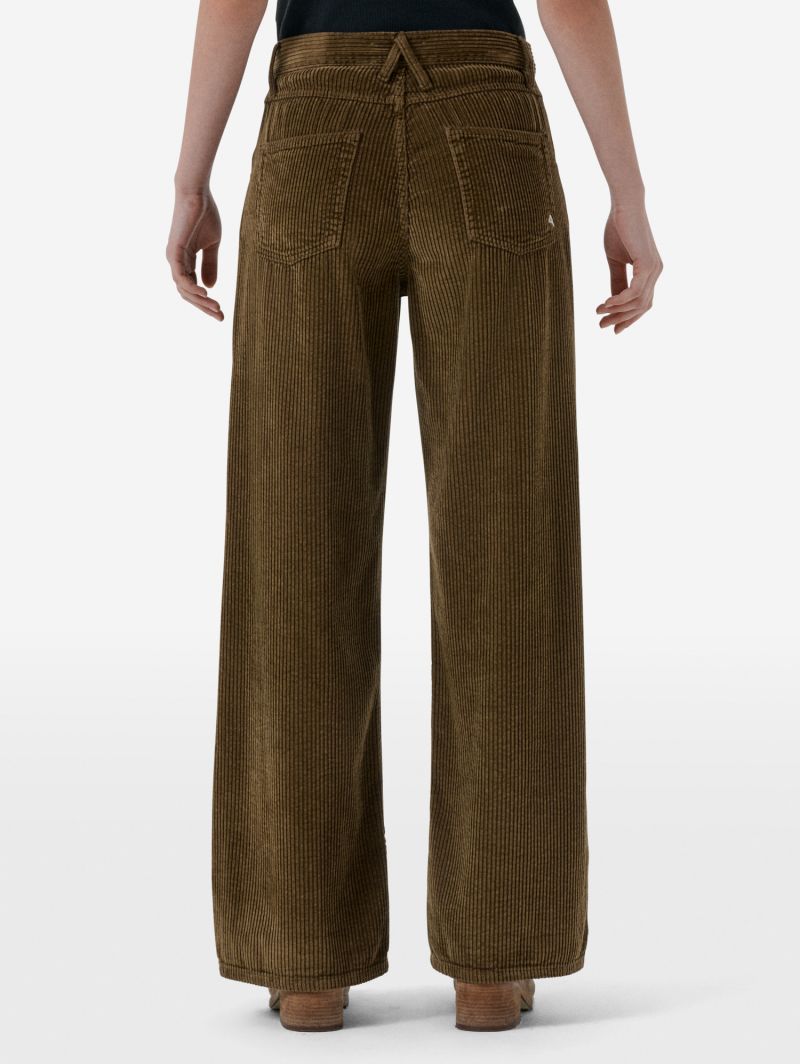 Aida low super fitted low waist volume leg direct dyed