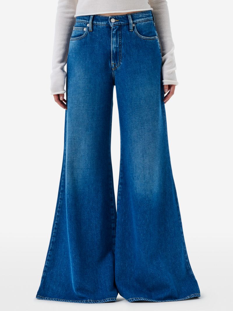 Asia mid rise wide leg flared mid tone stone wash
