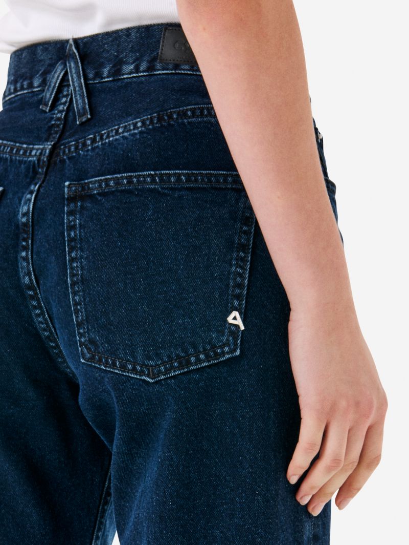 Bella '90s fit mid rise straight eco enzyme stone wash