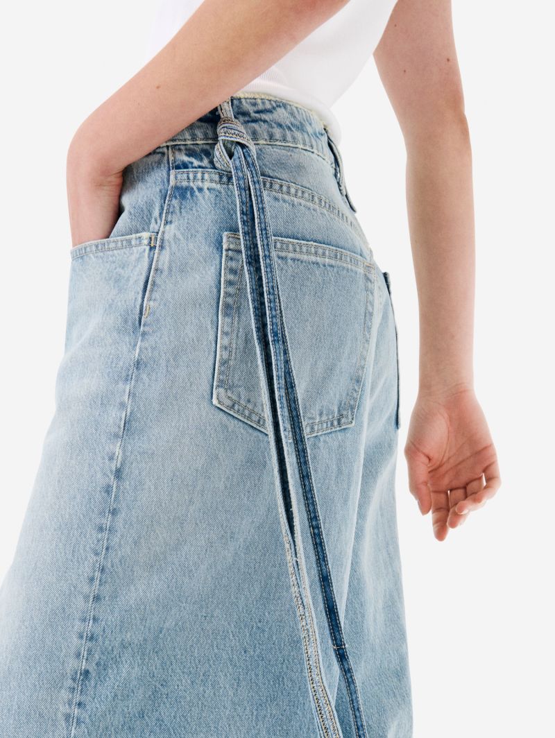 Big low super wide leg low waist light bleach broken edge