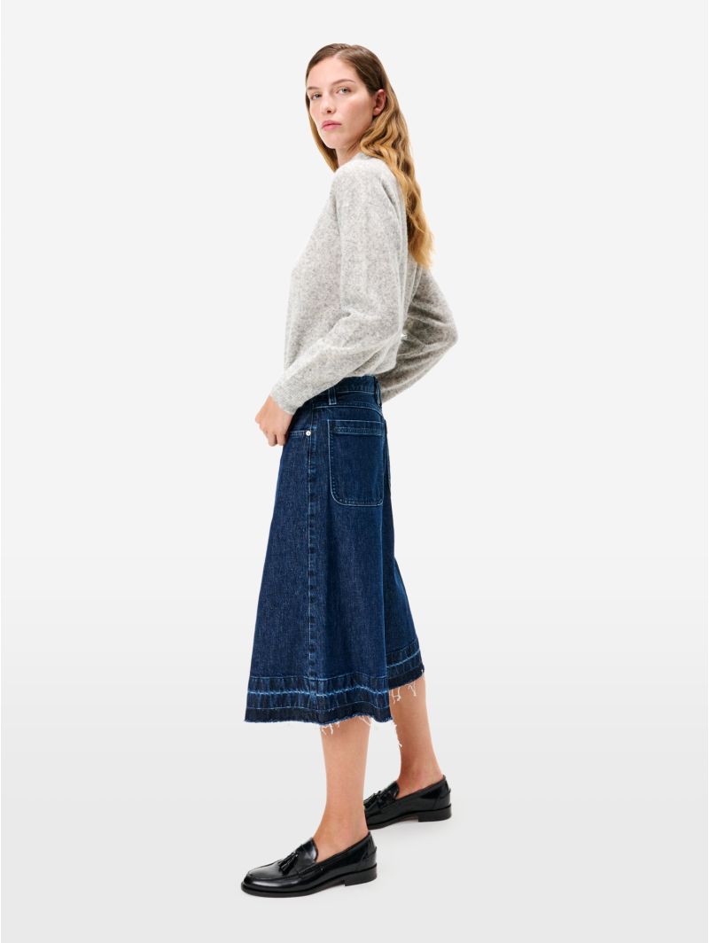 Vera bermuda dark tone used wash frayed edge
